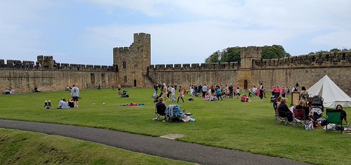 Busy Alnwick Castle