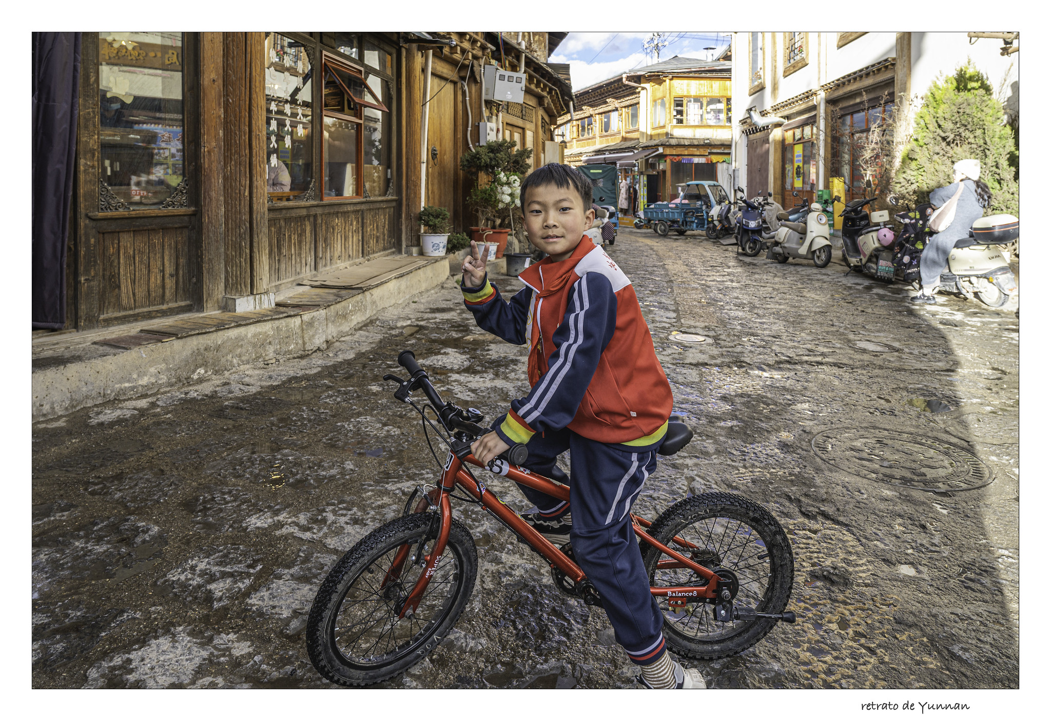 joven biker en Shangri-la [Explored]