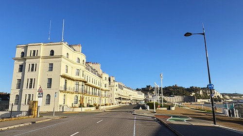 A walk along the Promenade at Dover