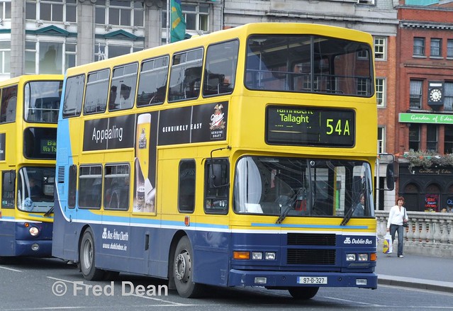 Dublin Bus RV 327 (97-D-327).