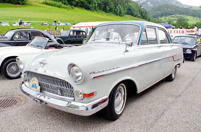 Opel Kapitän 1956-57 19.6.2011 0469