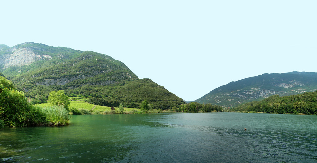 panoramica Lago Garda Italia 01