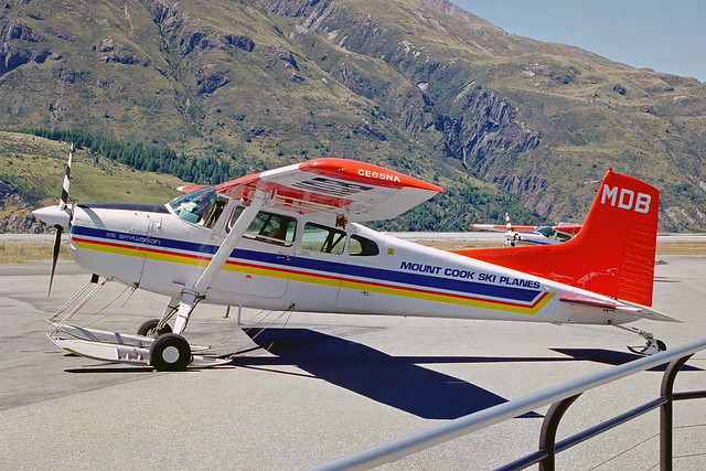 ZK-MDB Cessna 165 Skywagon Mount Cook Ski Planes MON 09JAN99