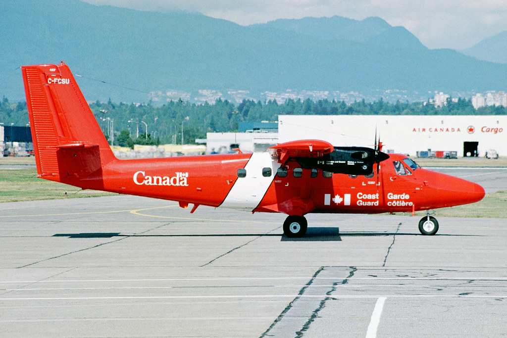 C-FCSU de Havilland Canada DHC.6 Twin Otter 300 Canada Coast Guard YVR 31AUG00