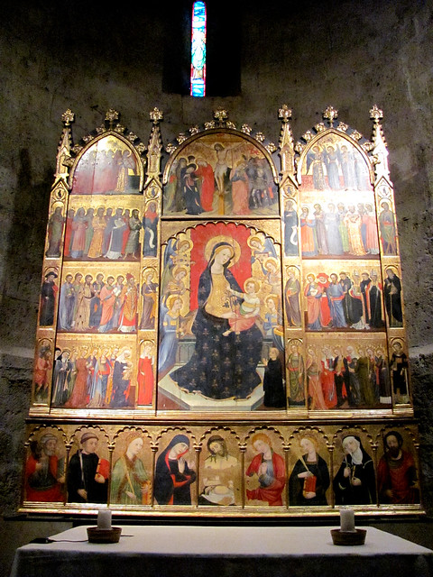 Retablo gótico de Santa Maria de Todos los Santos del Monasterio de Sant Cugat del Valles, obra de Pere Serra. Siglo XIV. Barcelona.