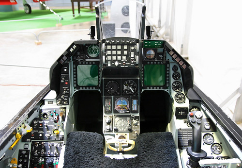 cockpit ric simulator simulador kric generaldynamicsf16 virginianaviationmuseum
