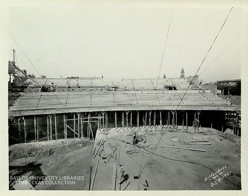 Waco Hall Construction (Gildersleeve album) October 9, 1929, roof