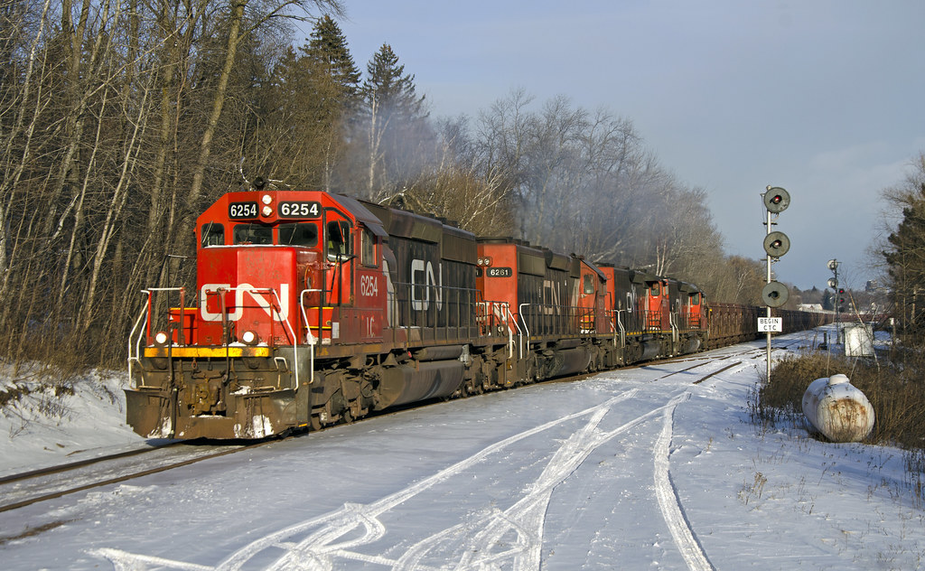 CN 6254 | Empties head back to Proctor at Collingwood on one… | Flickr