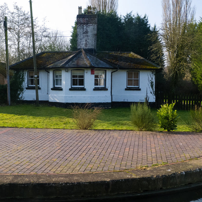 Autherlery Junction canal tollhouse