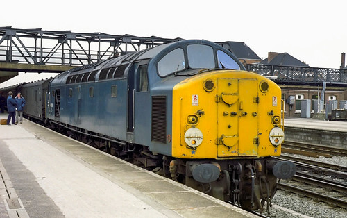 20-2-82 40 069 with the Cleethorpes-Red Bank parcels, Doncaster | by Barnsleyrailboy