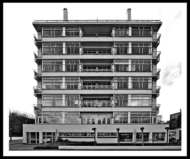 Nirwana flat [1927-30] - Den Haag