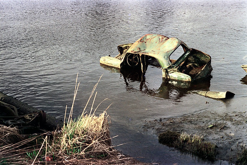 56-004 | washington state 1974 abandoned car part of an arch… | Flickr