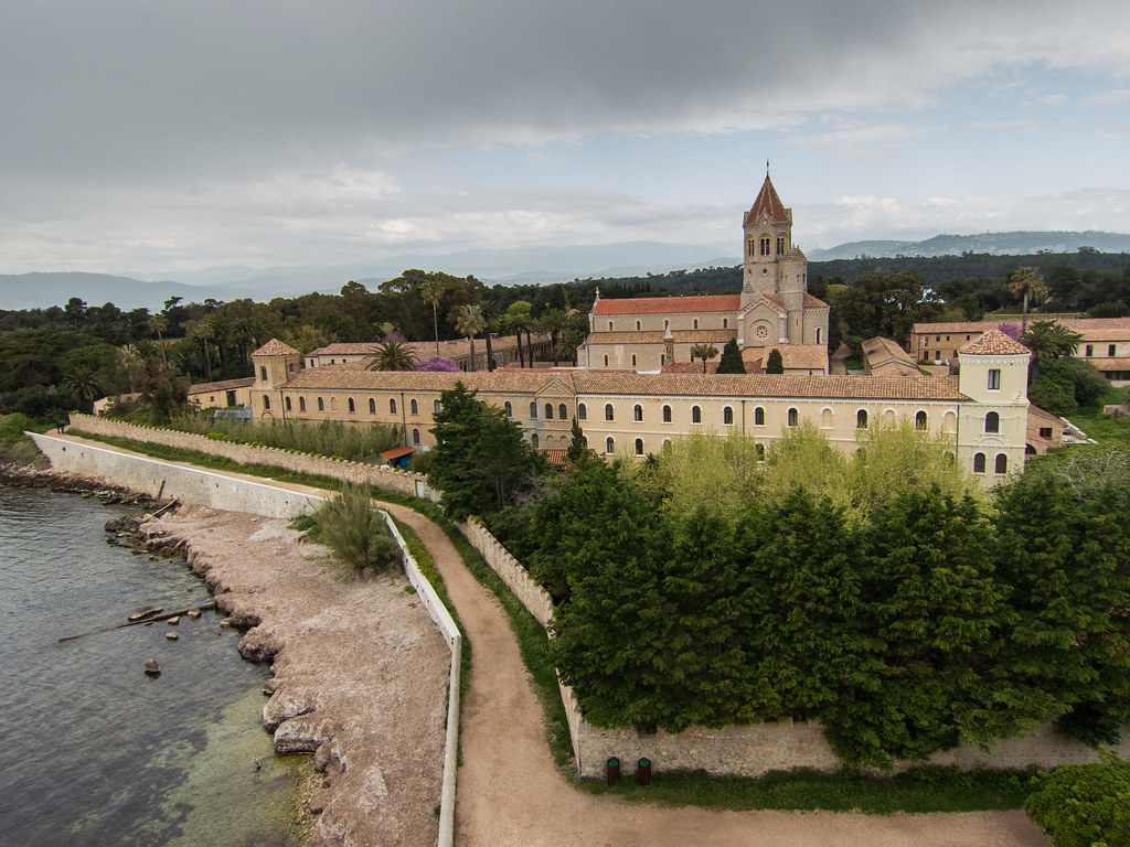 Abbey Lérins | The Abbey Lérins on Île Saint-Honorat. The Îl… | Flickr