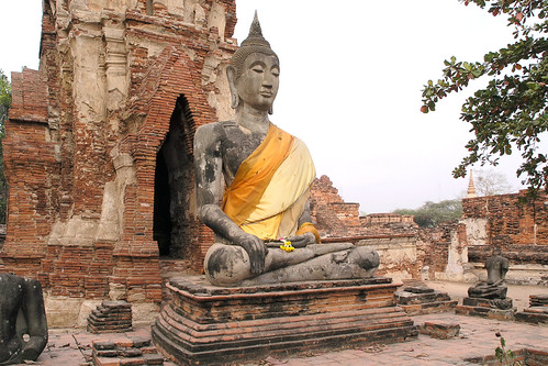 Thailand - Ayutthaya - Wat Mahathat - 16 by Manfred Sommer - 431 Million Views, The Ayutthaya Historical Park (Thai: อุทยานประวัติศาสตร์พระนครศรีอยุธยา (Pronunciation)) covers the 