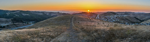 california sunset summer panorama dublin orange color green evening nikon highway view over large august panoramic hills vista eastbay stitched castrovalley alamedacounty 580 2015 boury pbo31 d810 dublinhillsregionalpark