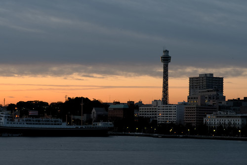 marine tower yokohama sunrise dawn 横浜マリンタワー 夜明け