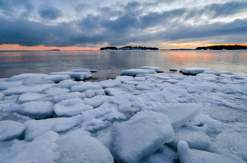 Ice Plates | A moody sea view with loads of seaside ice take… | Flickr