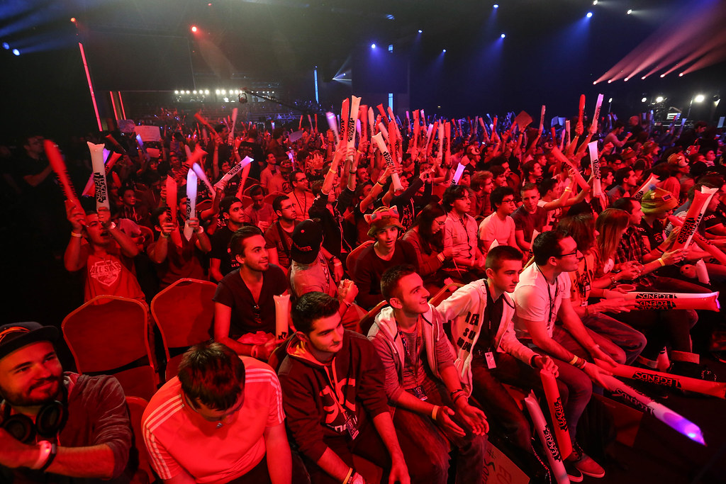 EDG vs SKT - Game 1