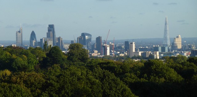 City from Kenwood Not on the walk route, but just go through the gate at the end of the terrace in front of Kenwood