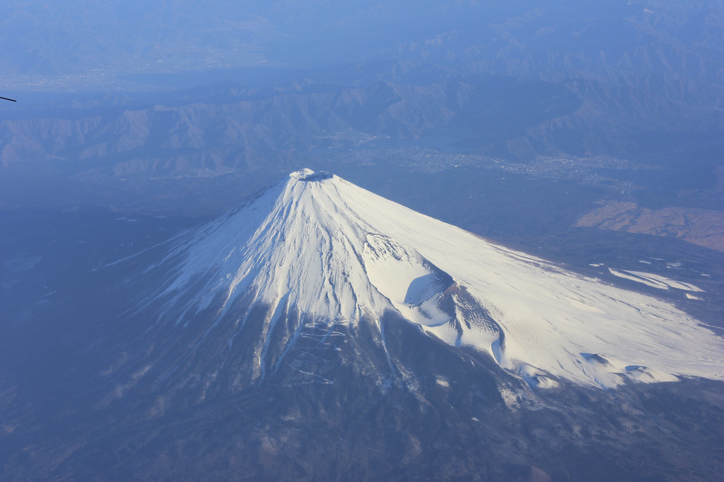 جبل فوجي الشهير