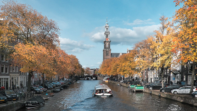 F8527 ~ The canals of Amsterdam