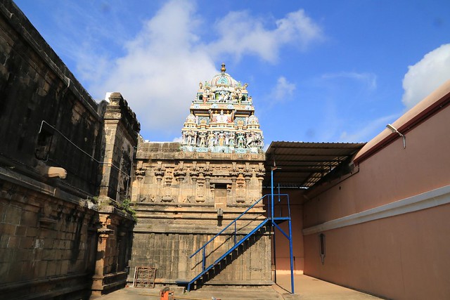 Thirumangai Azhwar shrine