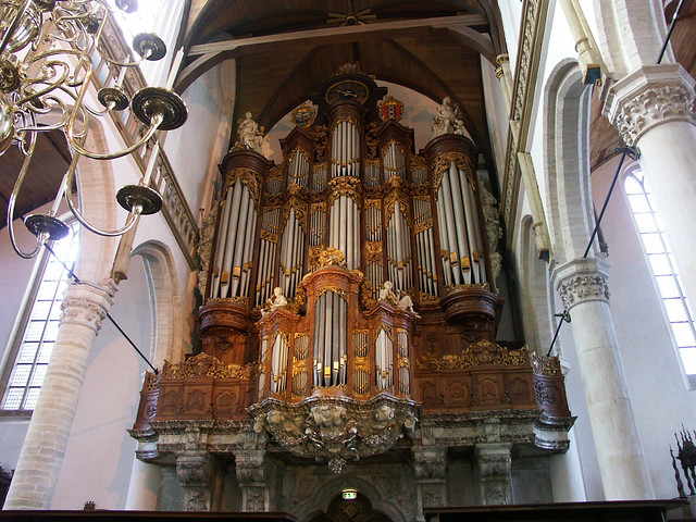 Oude Kerk, Amsterdam - main organ case