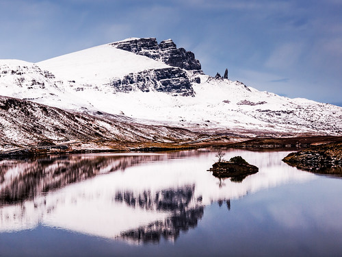 winter skye reflections scotland isleofskye unitedkingdom portree oldmanofstorr a855 lochfada