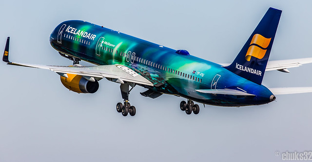 Icelandair l TF-FIU l Boeing 757-200 (Hekla Aurora)