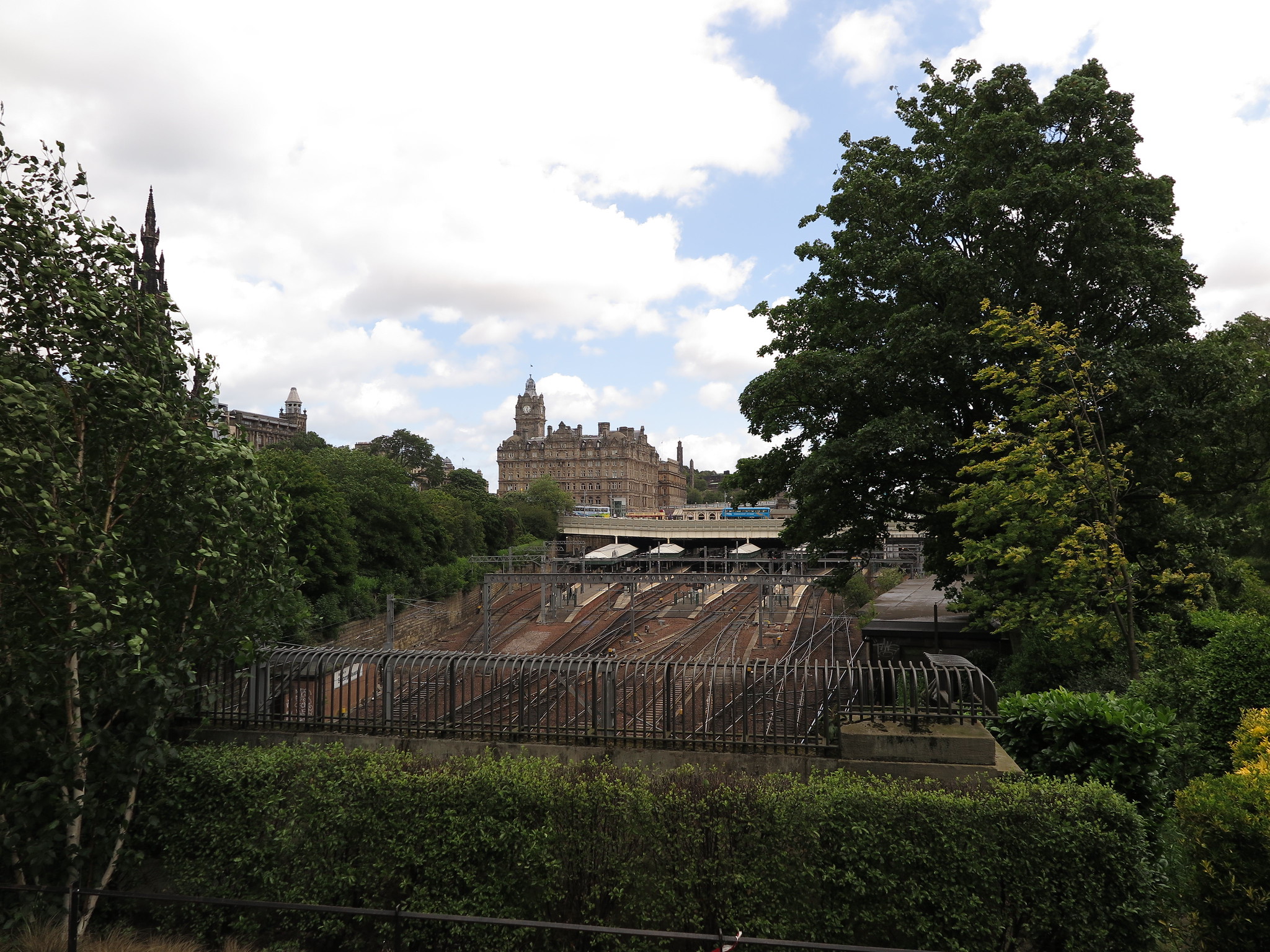 {Day 1} (Edinburgh)