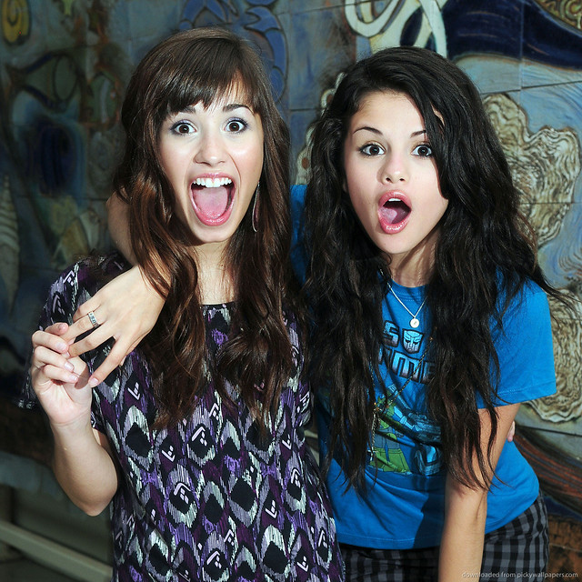 Selena Gomez And Demi Lovato Are Still BFF!