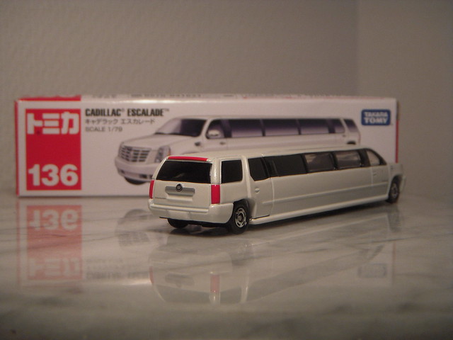 2007 Cadillac Escalade Stretched Limousine 1:79 Diecast by Tomica