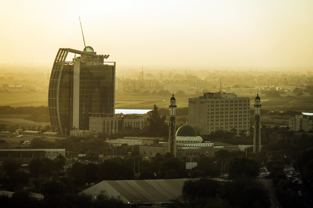 72 Sudanese Miners Killed in Airstrike on Border with Egypt