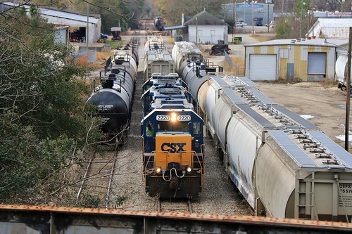 csxt csxtransportation atlanticcoastline acl railroad orangeburgsubdivision orangeburg southcarolina emd roadslug 2220 manifest train