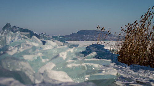 balaton hungary hongarije ungarn magyarország plattensee winter ice badacsony zedspics allrightsreserved 1701 landscape lakescape 169