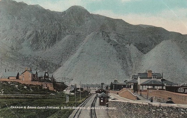 Blaenau Ffestiniog - Railway stations (old postcard)
