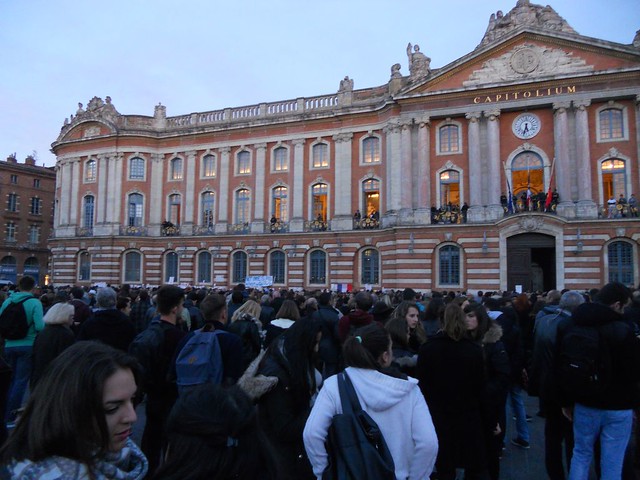 Toulouse rend hommage aux victimes des barbares.