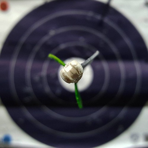 #Bullseye #HittingYourTarget #OnTarget #Archery #Archer #RightHanded but also #Ambidextrous #Cold #NightShoot   FINALLY yay, now to keep this up with their 14lb #Recurve #Bow and 29in #Arrows | by HollyLDell