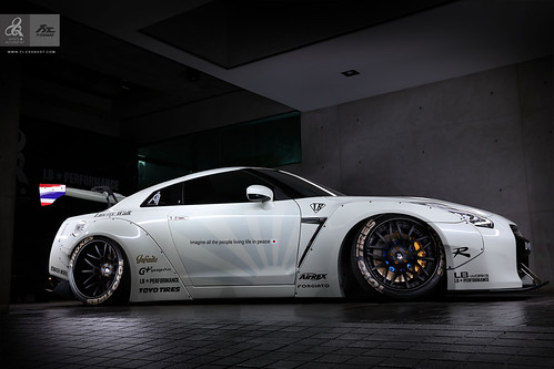 Liberty Walk Nissan R35 GTR X Fi Exhaust | Liberty Walk Niss… | Flickr