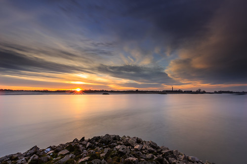 rivierdewaal sunset nldazuufotografeertcom waal davezuuring rivierkrib gelderland landschap cameranunl rivier filterstestenbenro zonsopkomst