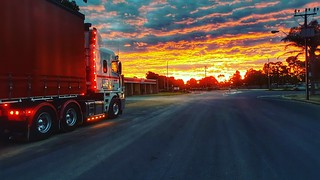 Hentschkes Freightliner PM24 soaking up the morning rays
