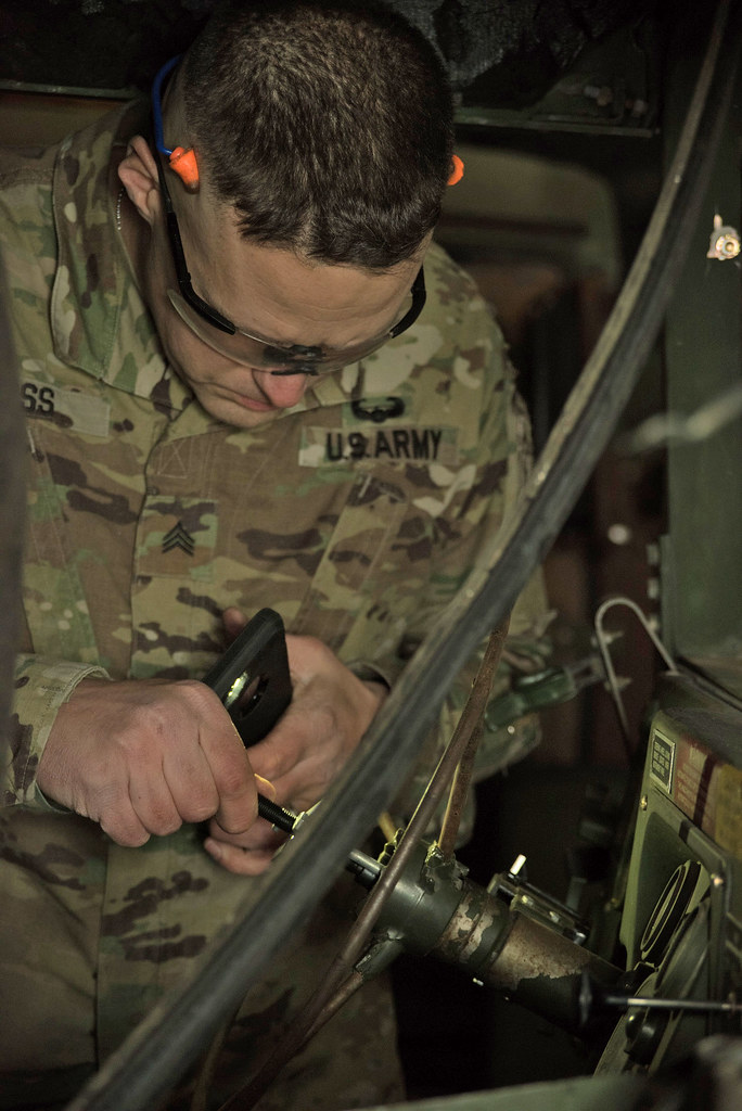 170110-A-WF450-077 | U.S. Army Sgt. Jason Ross, assigned to … | Flickr