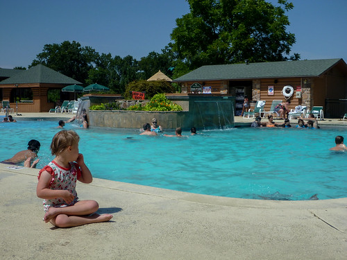 vacation cute pool swimming us kid unitedstates missouri liliana branson