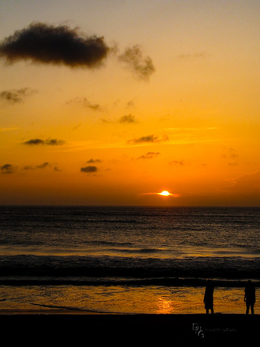 ocean shadow orange usa beach nature yellow sunrise nc silhouettes northcarolina atlantic northamerica outerbanks vacations corolla obx outerbanx whalehead