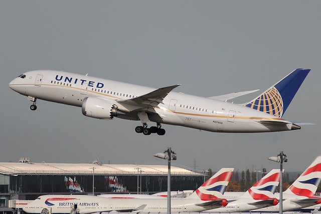 United Airlines - Boeing 787-8 N27908 @ London Heathrow