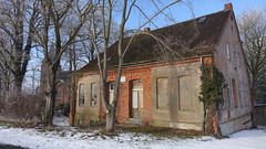 alte Schule/old school in Mittelsbüren / Bremen, Moorlosen Kirche, Germany