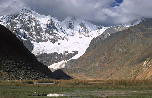 mountain peru trekking geotagged hiking walk andes huayhuash keadventure geo:lat=102362 geo:lon=7696535