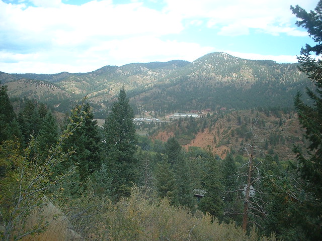 A view from the trail in Green Mountain Falls, CO