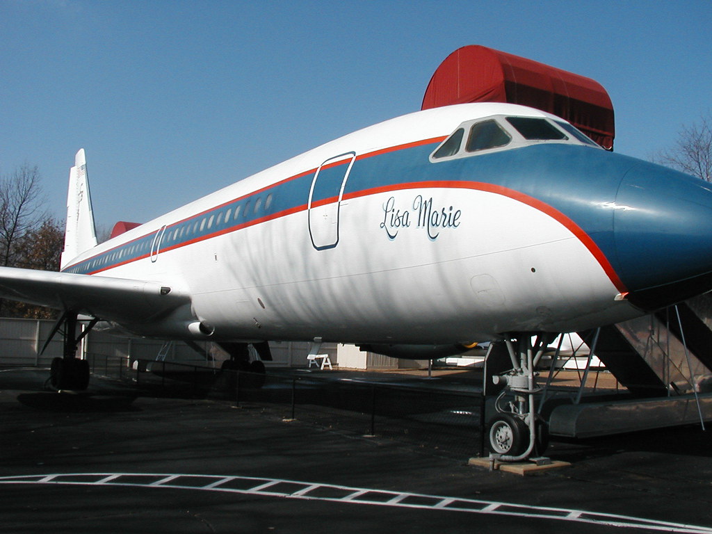 elvis presley airplane - Ilustrasi 3