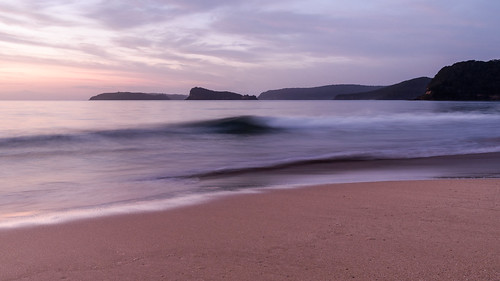 uminabeach sunrise nature dawn mountains nswcentralcoast newsouthwales clouds longexposure nsw waves beach australia centralcoastnsw umina outdoors photography seascape oceanbeach waterscape landscape sky water sea